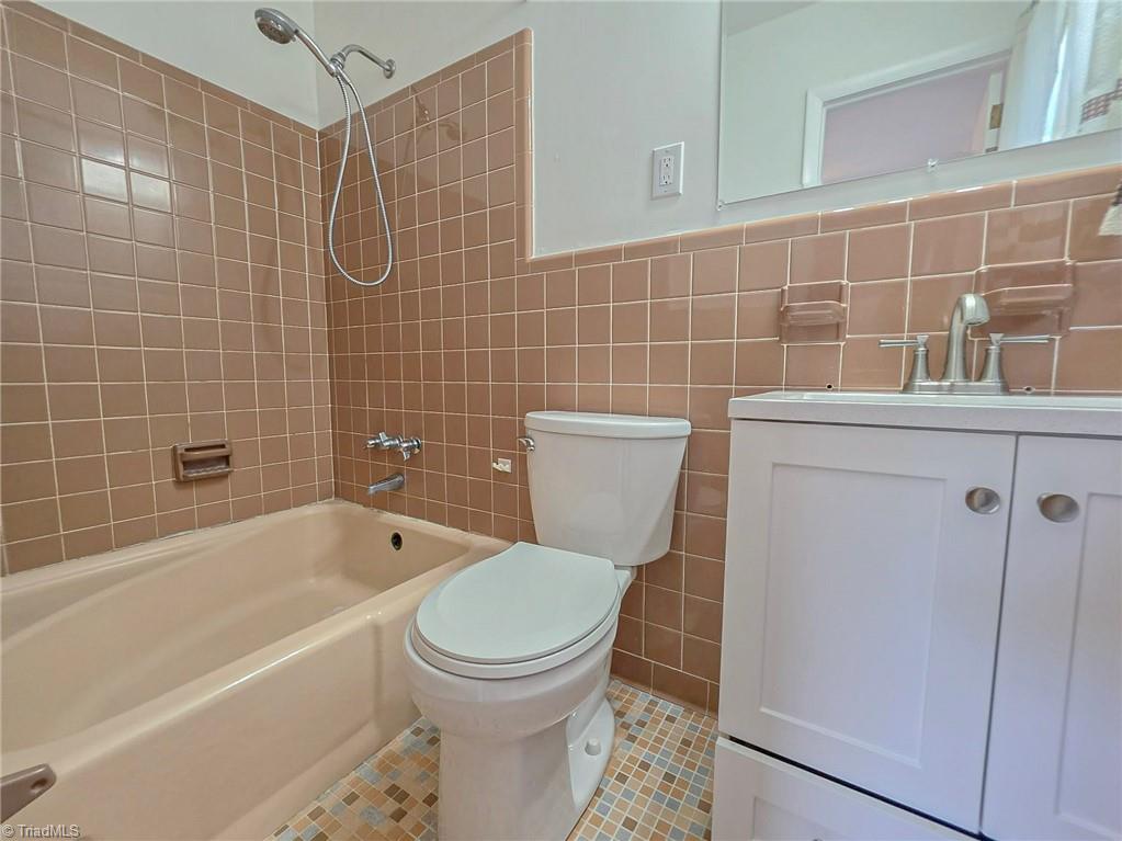 506 Archergate Road Browns Summit, NC 27214 - Photo 16 of 23 Gallery Image 16