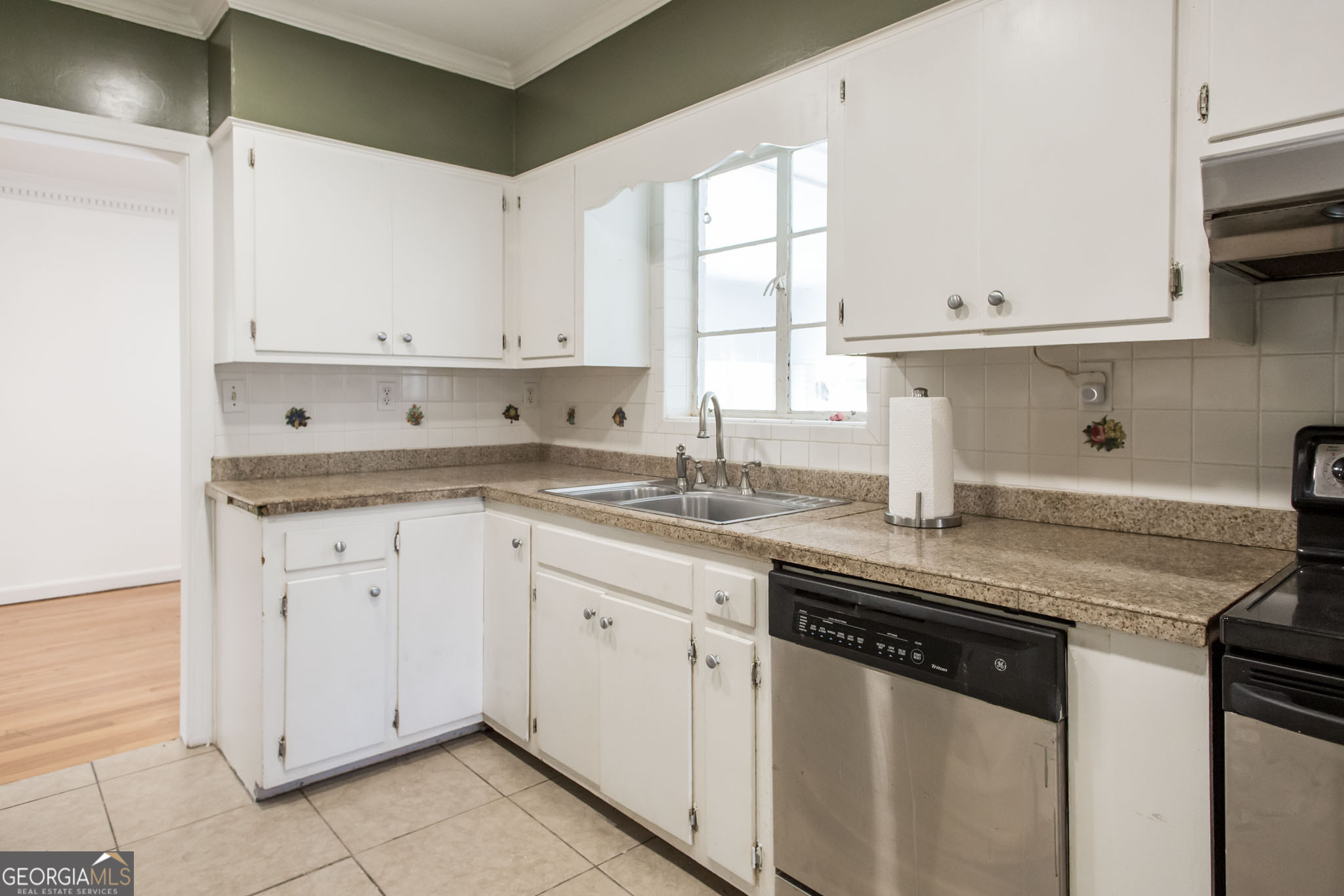 1109 Cherokee Circle Waycross, GA 31501 - Photo 11 of 45