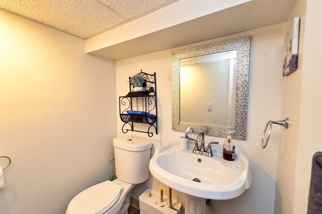 235 Chavenson Street Fall River, MA 02723 - Photo 25 of 38