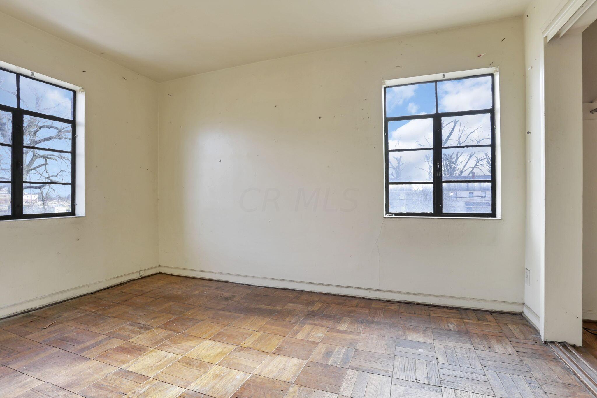 112 North Hampton Road Columbus, OH 43213 - Photo 25 of 39 53-web-or-mls-011A0930