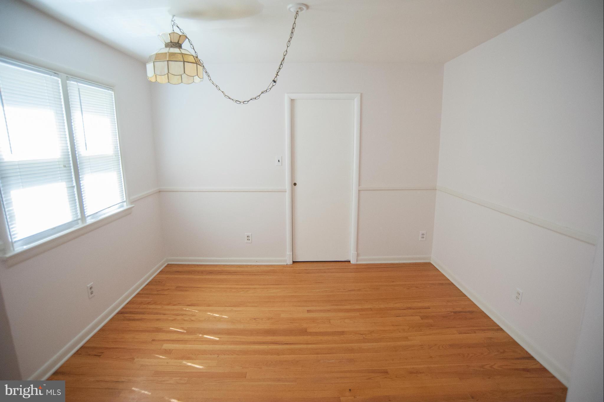 16 Goodrich Road Annapolis, MD 21401 - Photo 5 of 27 a view of a room with wooden floor and windows