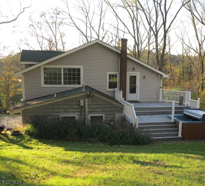 20 Musconetcong River Road Hampton, NJ 08827 - Photo 3 of 18