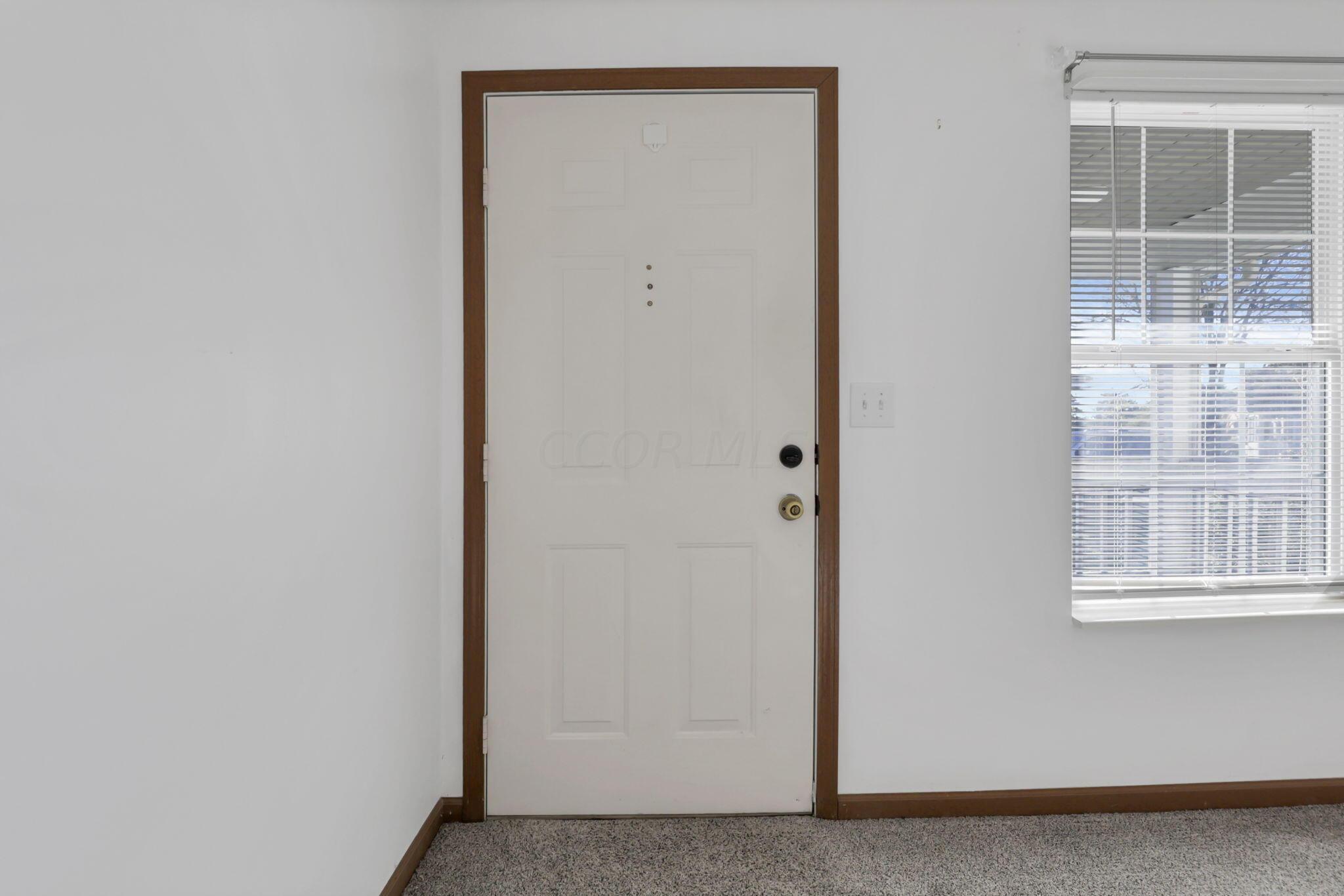 265 Goose Pond Road, Unit B Newark, OH 43055 - Photo 6 of 37 Entry