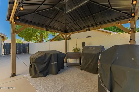 a view of outdoor space
