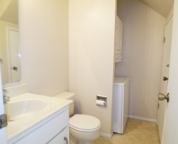 2107 North Houk Road, Unit 6 Spokane Valley, WA 99216 - Photo 5 of 9 Gallery Image 5