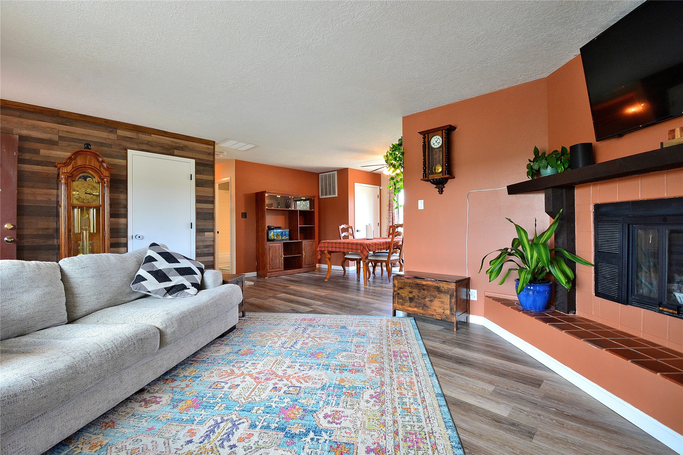 87 Tumbleweed Road Sandia Park, NM 87047 - Photo 1 of 1 Living room