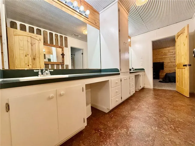 $360,000 | 755 Bellevue Street, Jena, LA 71342