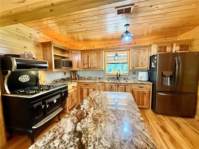 $360,000 | 755 Bellevue Street, Jena, LA 71342