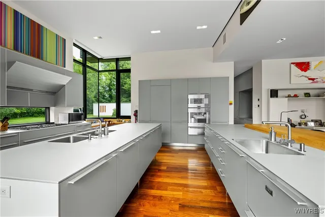 $2,850,000 | 41 Melant Drive, Orchard Park, NY 14127