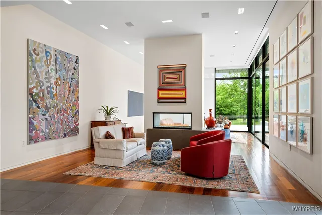 $2,850,000 | 41 Melant Drive, Orchard Park, NY 14127