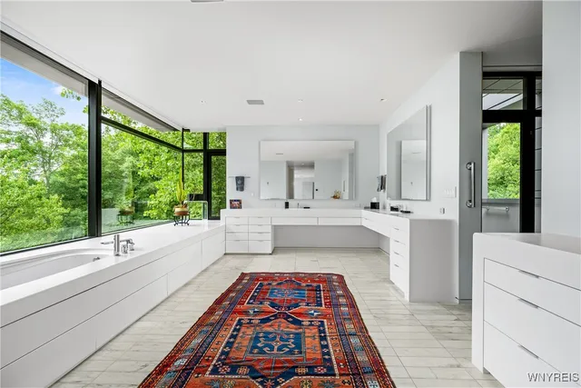 $2,850,000 | 41 Melant Drive, Orchard Park, NY 14127