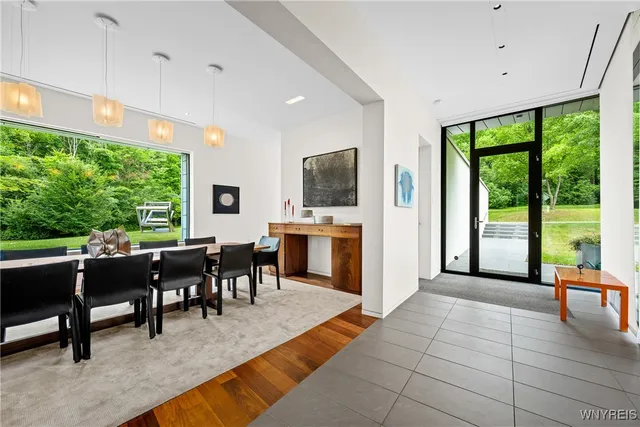 $2,850,000 | 41 Melant Drive, Orchard Park, NY 14127