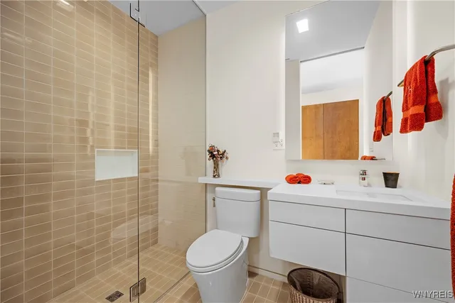 $2,850,000 | 41 Melant Drive, Orchard Park, NY 14127