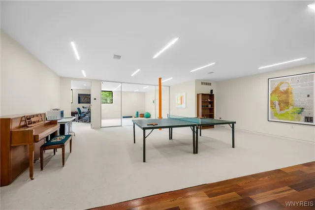 $2,850,000 | 41 Melant Drive, Orchard Park, NY 14127