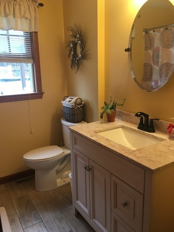 11 Buckhill Road Tyngsborough, MA 01879 - Photo 17 of 28 Gallery Image 17