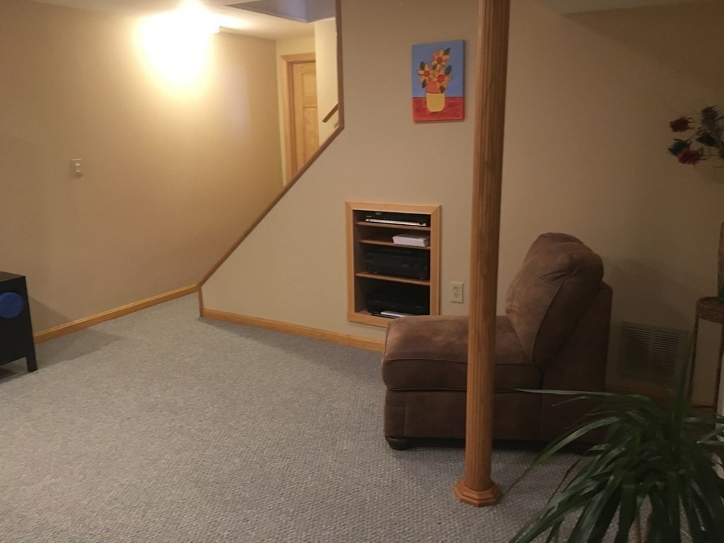 11 Buckhill Road Tyngsborough, MA 01879 - Photo 19 of 28 Gallery Image 19