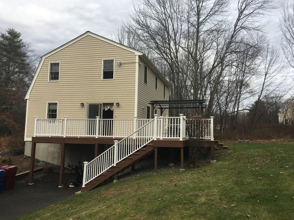 11 Buckhill Road Tyngsborough, MA 01879 - Photo 22 of 28 Gallery Image 22