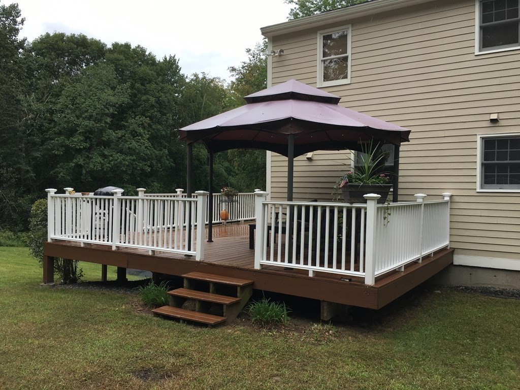 11 Buckhill Road Tyngsborough, MA 01879 - Photo 24 of 28 Gallery Image 24