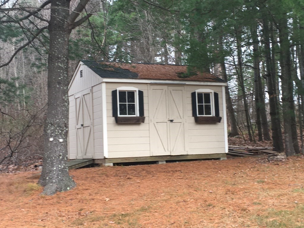 11 Buckhill Road Tyngsborough, MA 01879 - Photo 27 of 28 Gallery Image 27