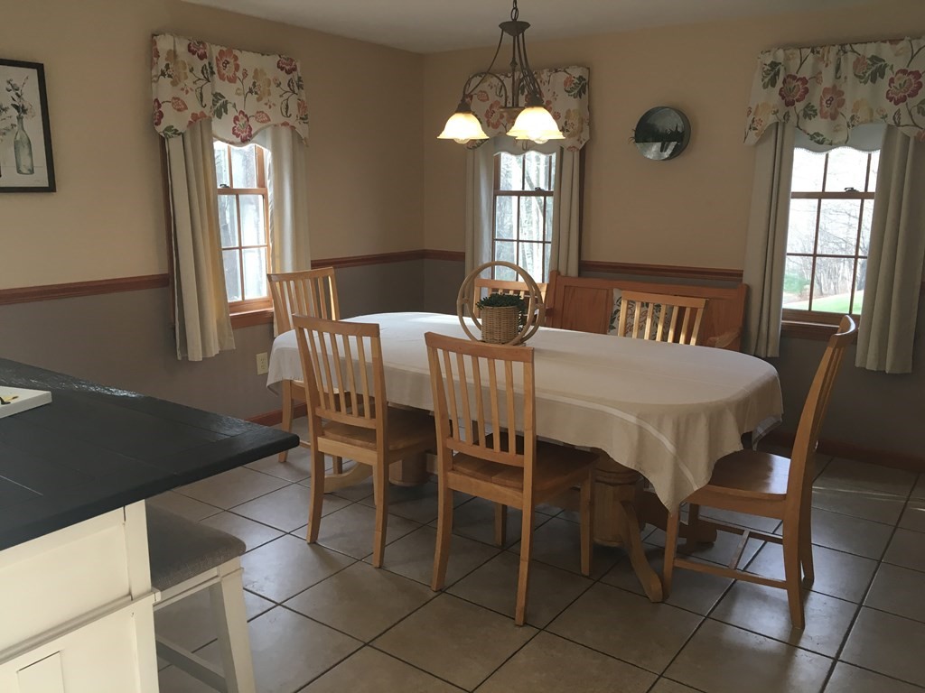 11 Buckhill Road Tyngsborough, MA 01879 - Photo 6 of 28 Gallery Image 6