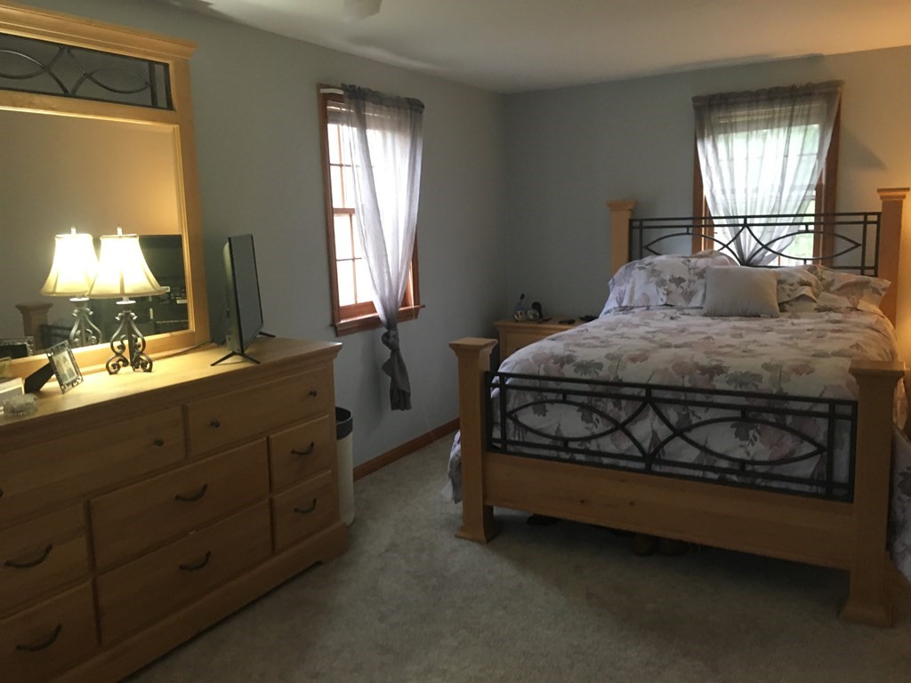 11 Buckhill Road Tyngsborough, MA 01879 - Photo 10 of 28 Gallery Image 10