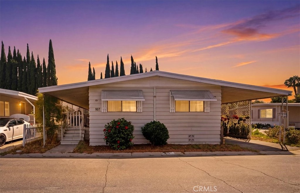 300 North Rampart Street, Unit 107 Orange, CA 92868 - Photo 1 of 27