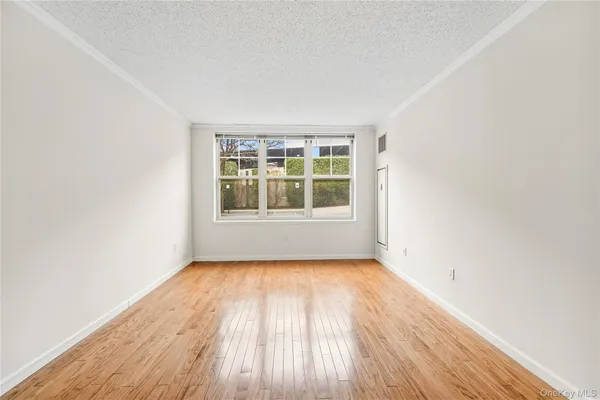 $2,700 | 300 Mamaroneck Avenue, Unit 323, White Plains, NY 10604