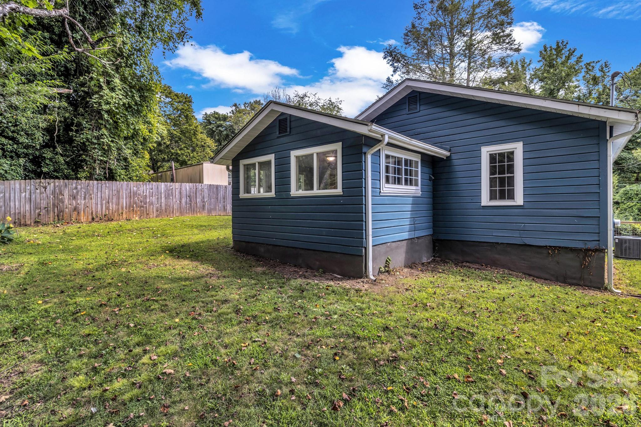 88 Brooklyn Road Asheville, NC 28803 - Photo 34 of 37 Gallery Image 34