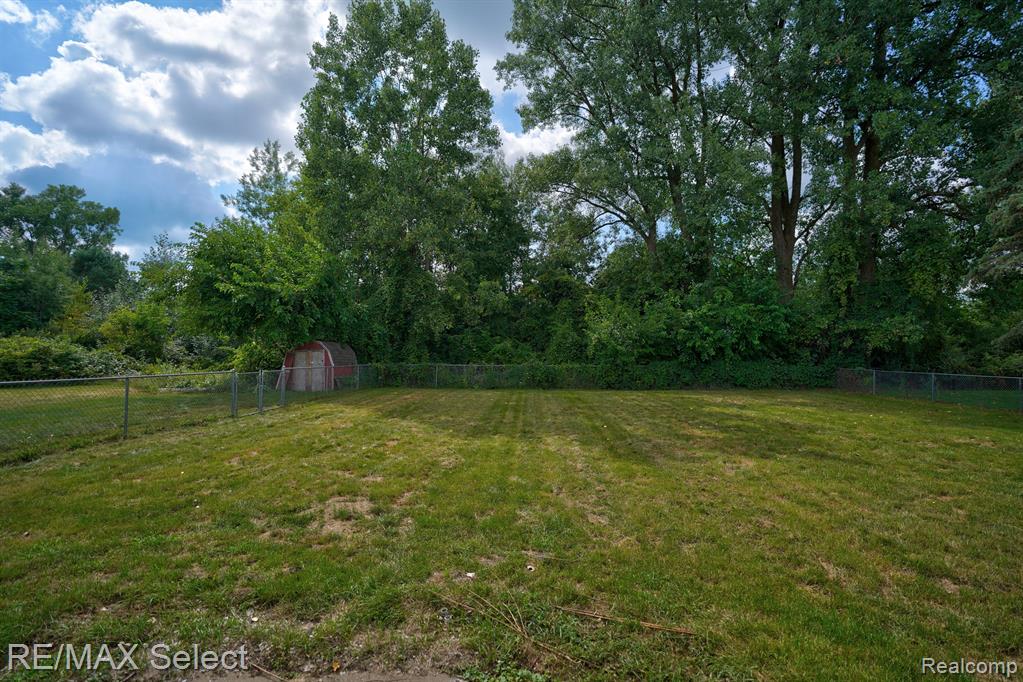 5457 Johnson Road Flushing, MI 48433 - Photo 22 of 27