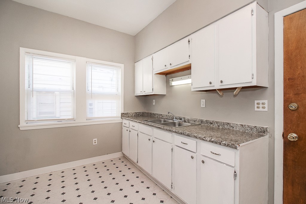 825 Alhambra Road, Unit 1/DN Cleveland, OH 44110 - Photo 15 of 28
