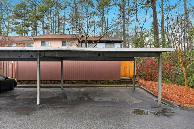 $171,000 | 754 Garden View Drive, Stone Mountain, GA 30083