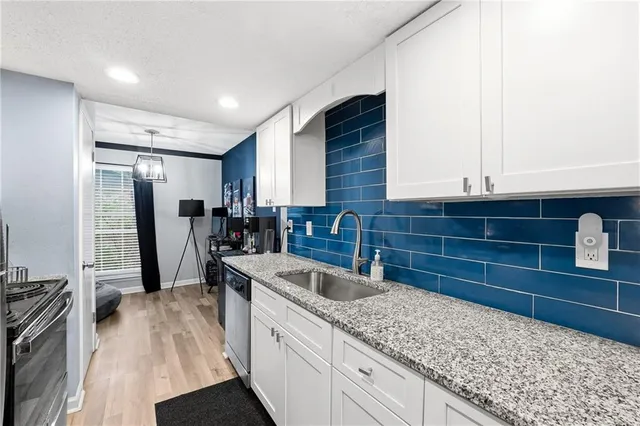 $171,000 | 754 Garden View Drive, Stone Mountain, GA 30083