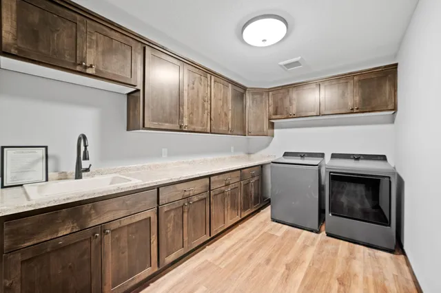 $379,900 | 900 1/2 8th Avenue North, Princeton, MN 55371