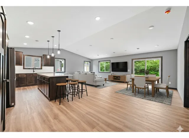 $379,900 | 900 1/2 8th Avenue North, Princeton, MN 55371