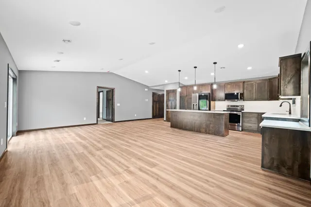 $379,900 | 900 1/2 8th Avenue North, Princeton, MN 55371