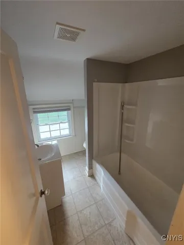 $309,000 | 26 Bedford Drive, Whitestown, NY 13492