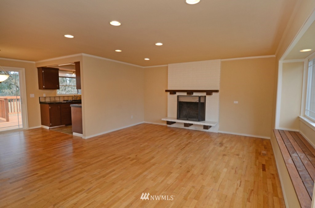20011 95th Place Northeast Bothell, WA 98011 - Photo 2 of 15