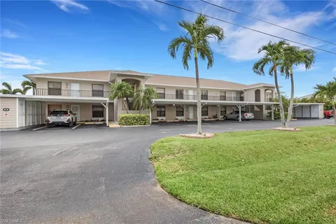 $350,000 | 912 Southwest 48th Terrace, Unit 107, Cape Coral, FL 33914