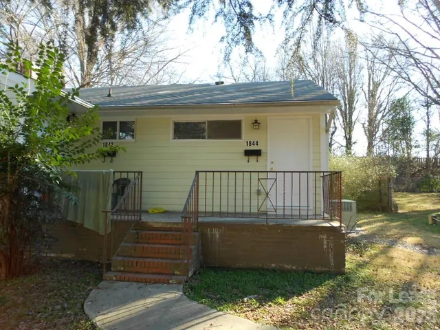 $1,100 | 1844 Academy Street, Charlotte, NC 28205