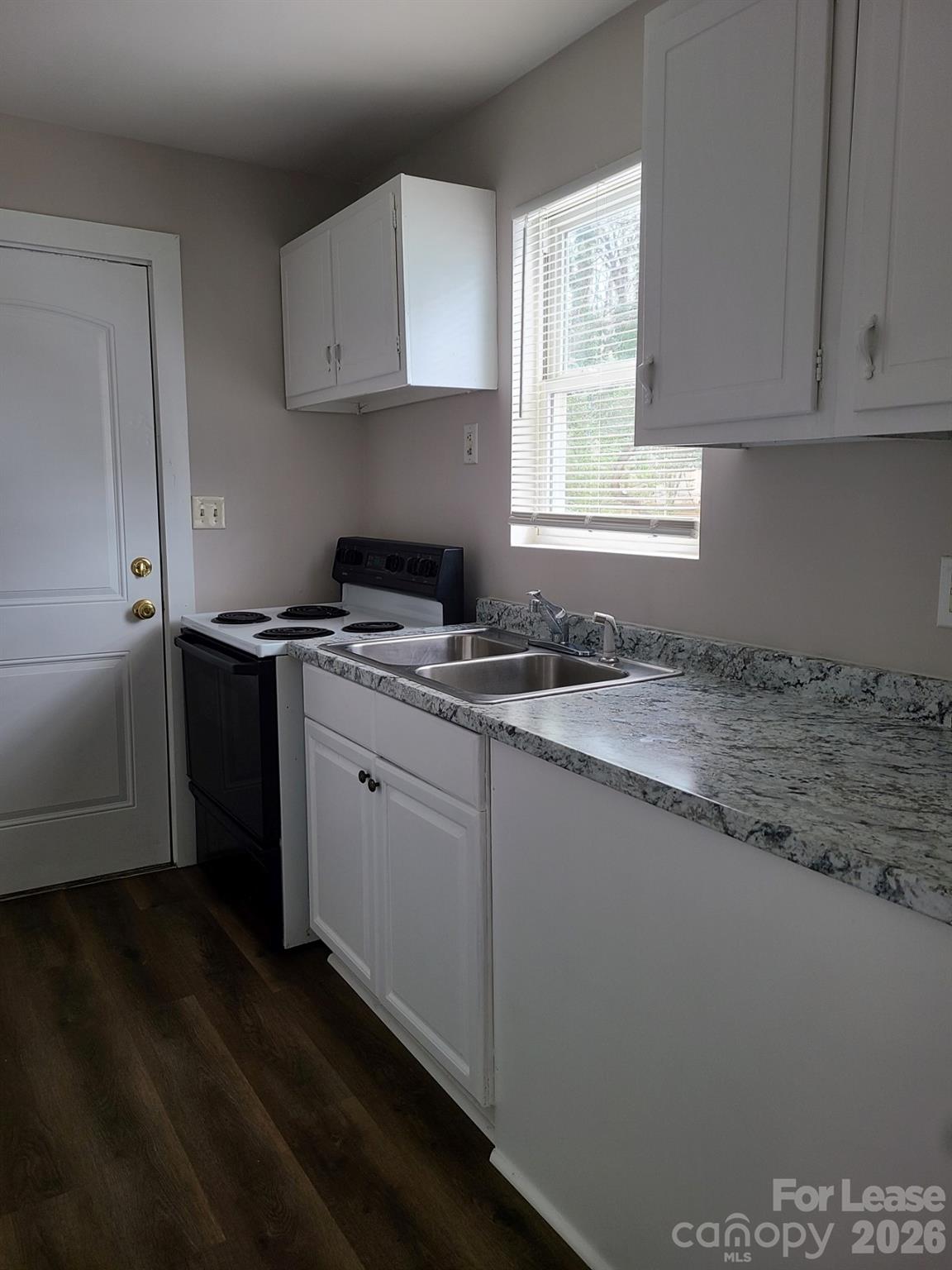 1844 Academy Street Charlotte, NC 28205 - Photo 2 of 9