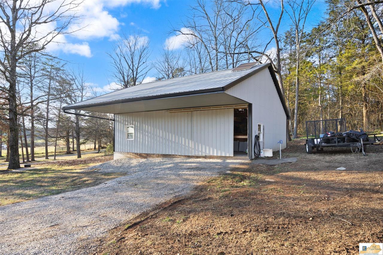 698 Rowletts Road Horse Cave, KY 42749 - Photo 59 of 99 Gallery Image 59
