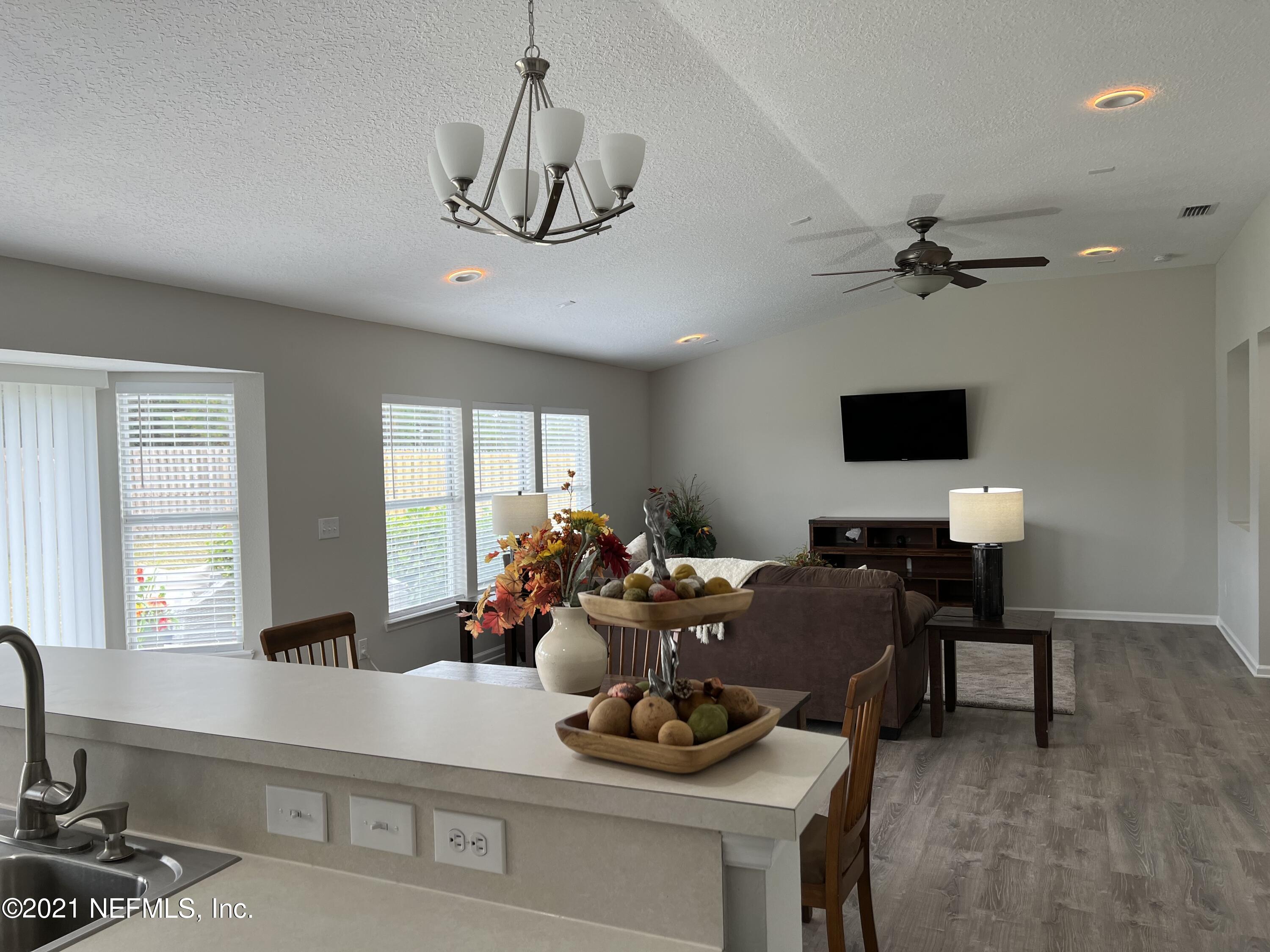 86888 Cartesian Pointe Drive Yulee, FL 32097 - Photo 4 of 13 IMG_3643 (003)