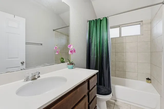 $309,999 | 114 Painted Desert Lane, Buda, TX 78610