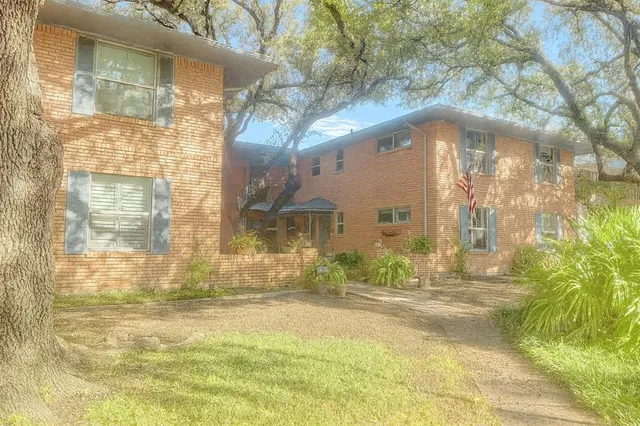 a view of a door of the house