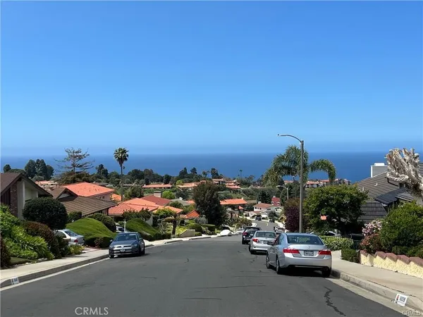 $2,480,000 | 6936 Kings Harbor Drive, Rancho Palos Verdes, CA 90275