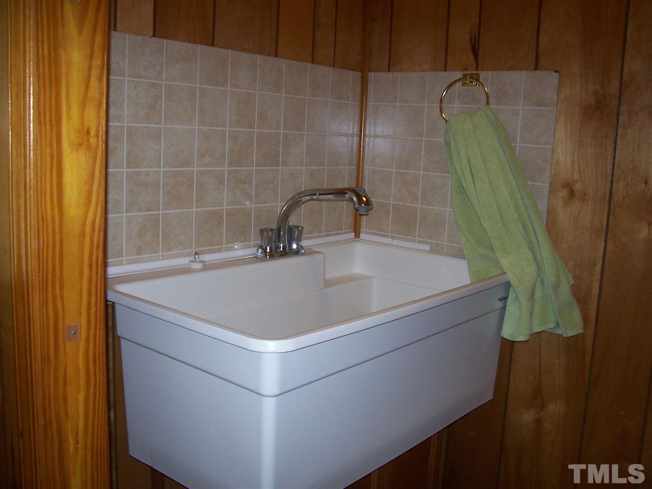220 Paceville Road Selma, NC 27576 - Photo 8 of 17 Gallery Image 8