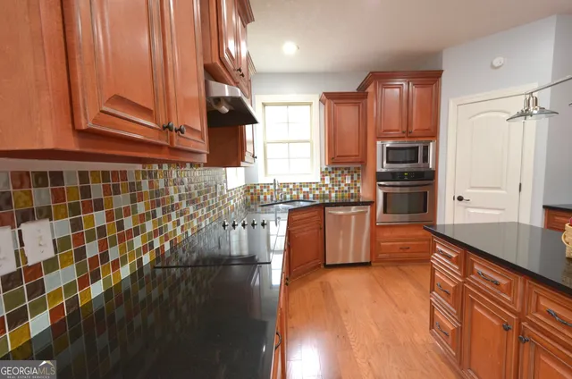 $649,000 | 438 Highland Lakes Drive, Eastman, GA 31023