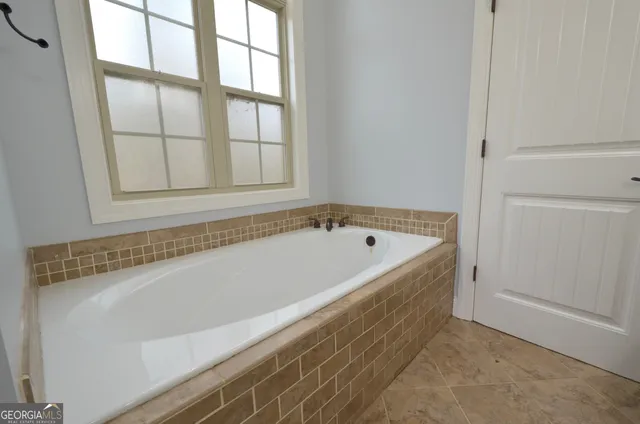 $649,000 | 438 Highland Lakes Drive, Eastman, GA 31023