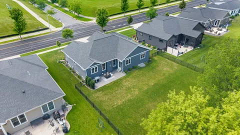 $695,000 | 816 Damascus Trail, Cottage Grove, WI 53527