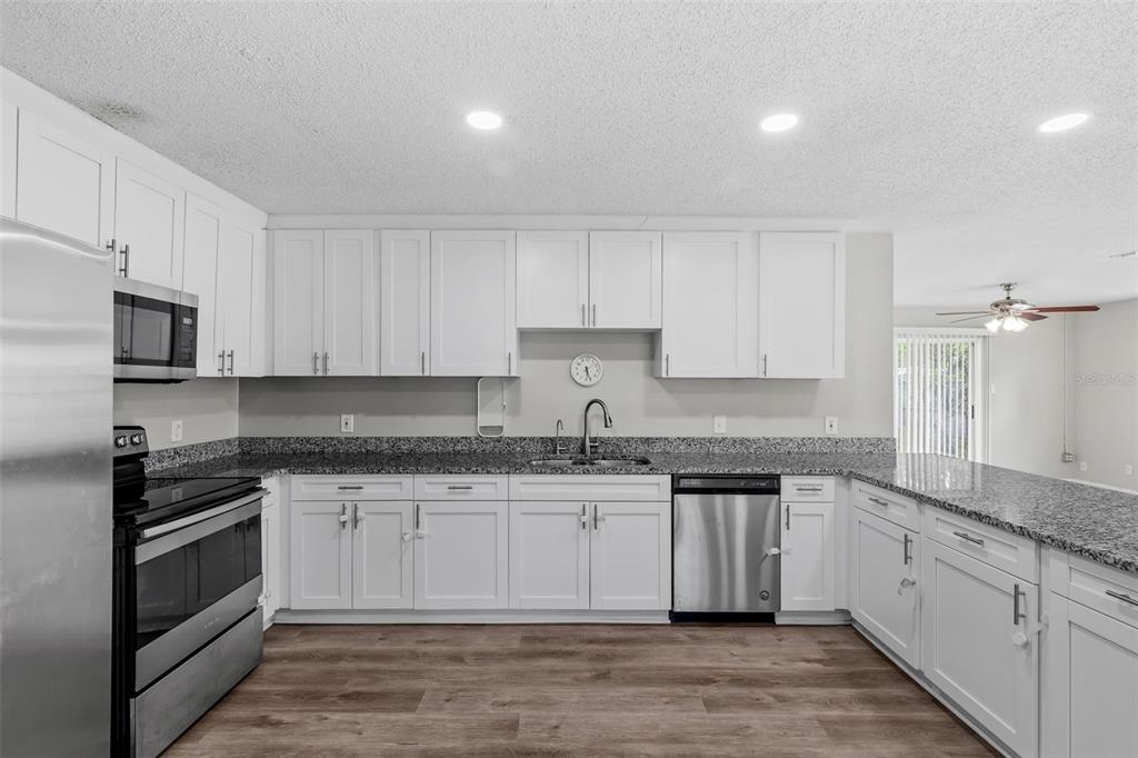 8302 Jackson Springs Road Tampa, FL 33615 - Photo 11 of 49